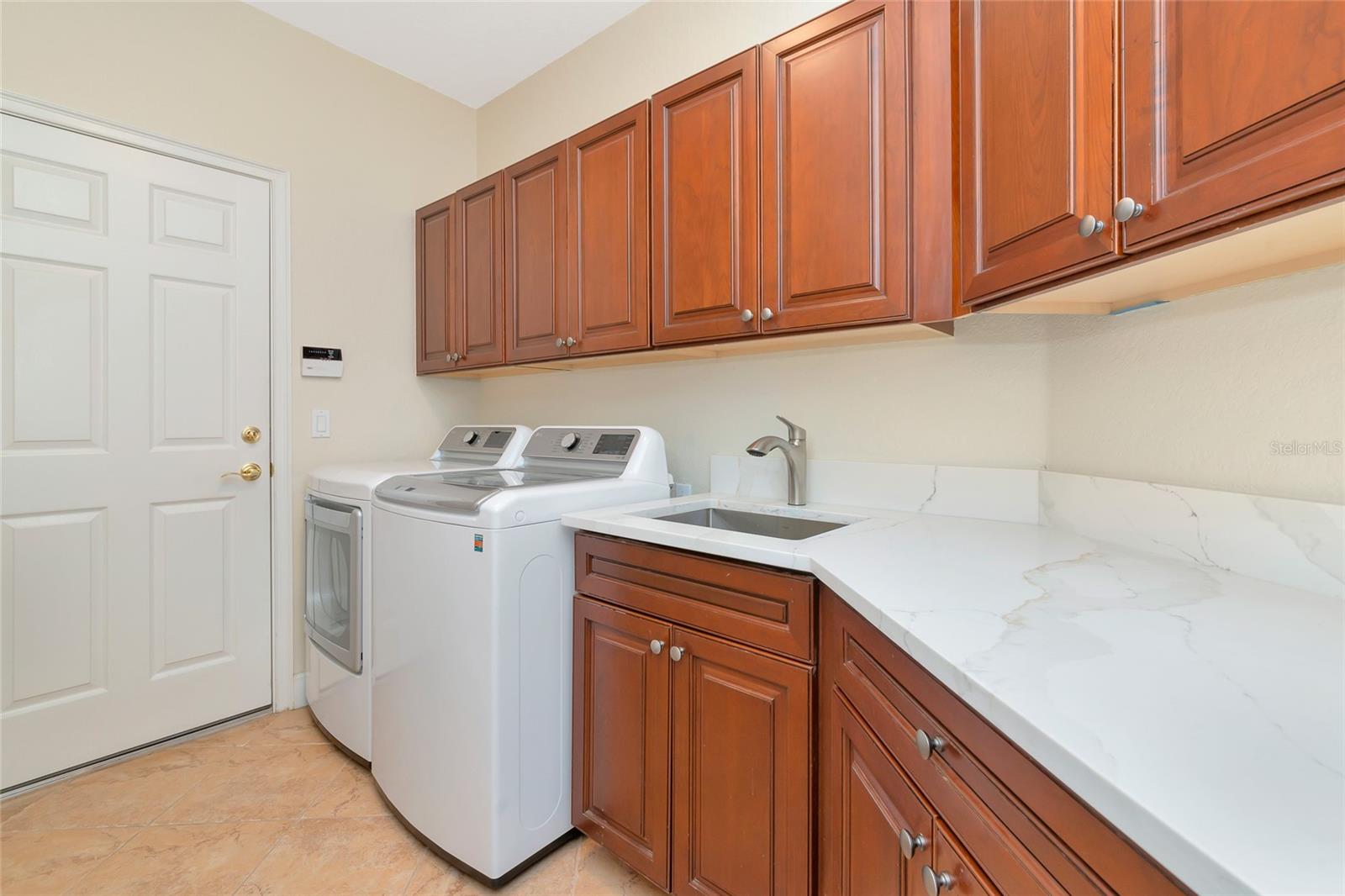 Image 41 of 74 For 10908 Winding Stream Way