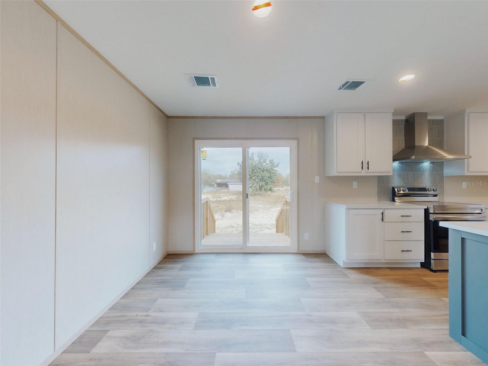 Image 14 of 58 For 7700 White Sands Avenue