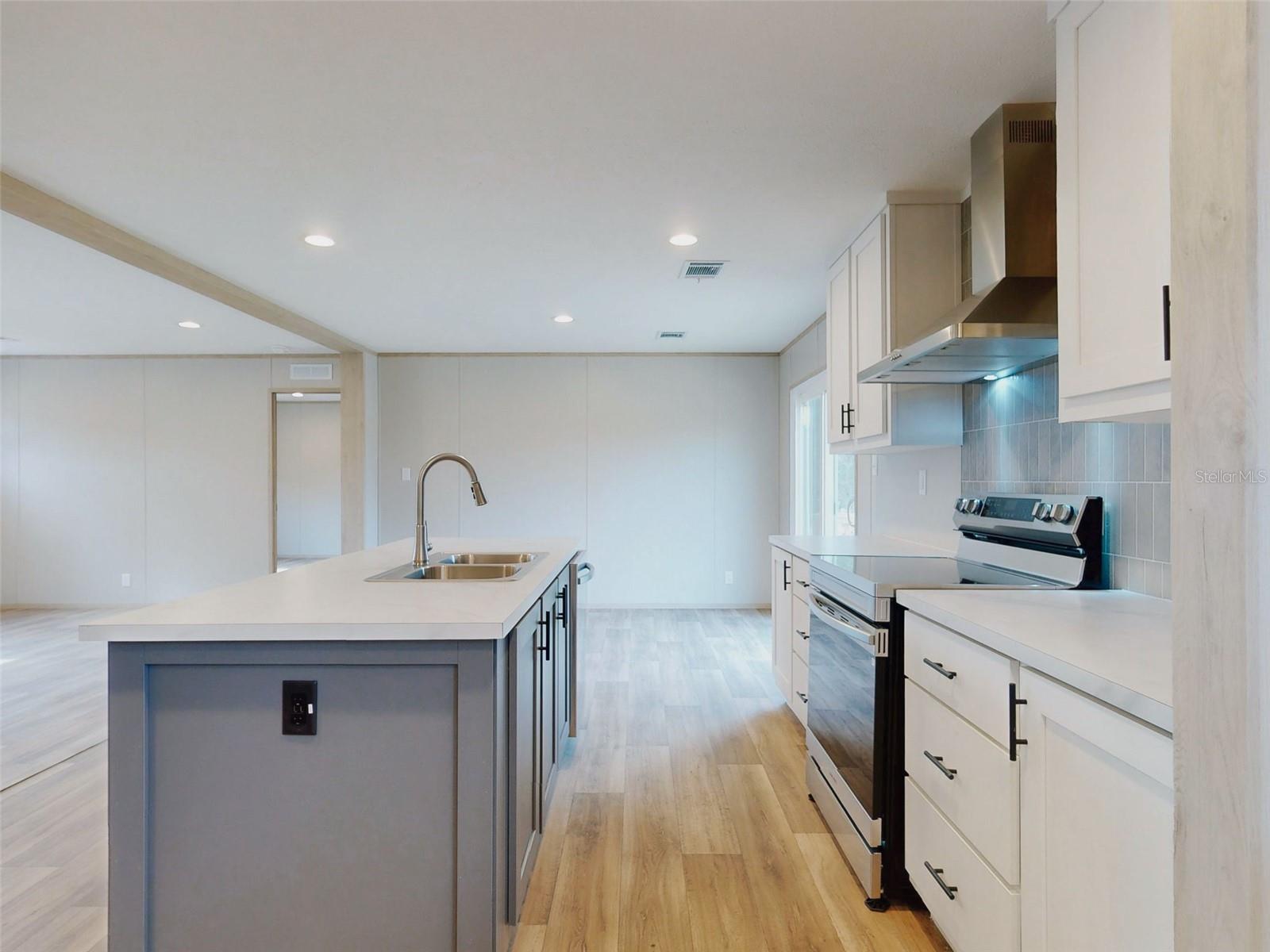 Image 35 of 58 For 7700 White Sands Avenue