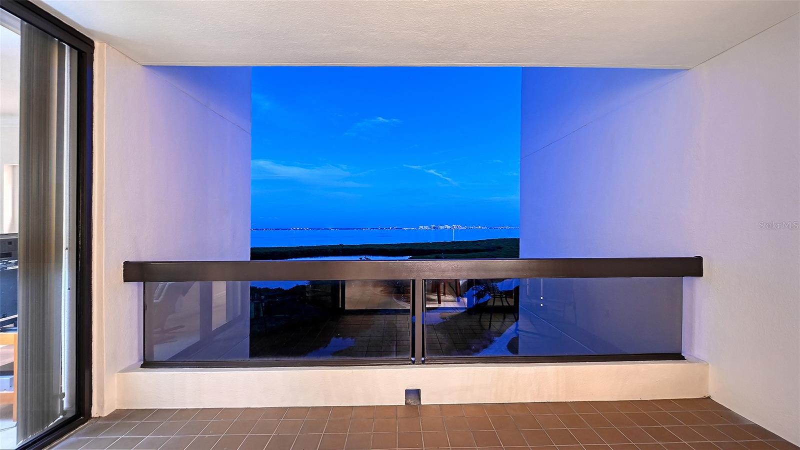 Image 12 of 80 For 1932 Harbourside Drive 254