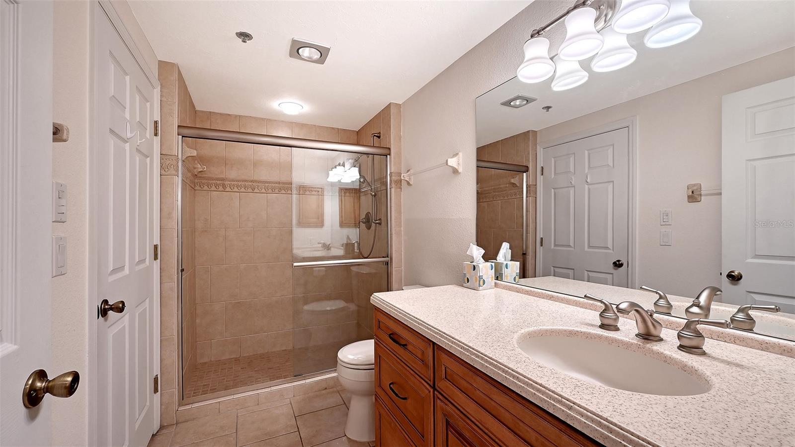 Image 34 of 80 For 1932 Harbourside Drive 254