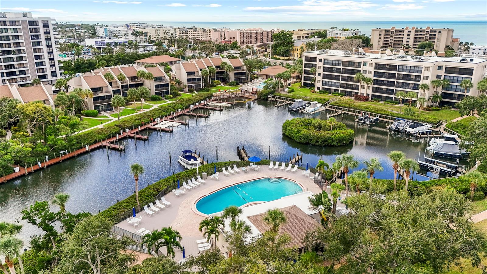 Image 16 of 71 For 1300 Cove Ii Place 710