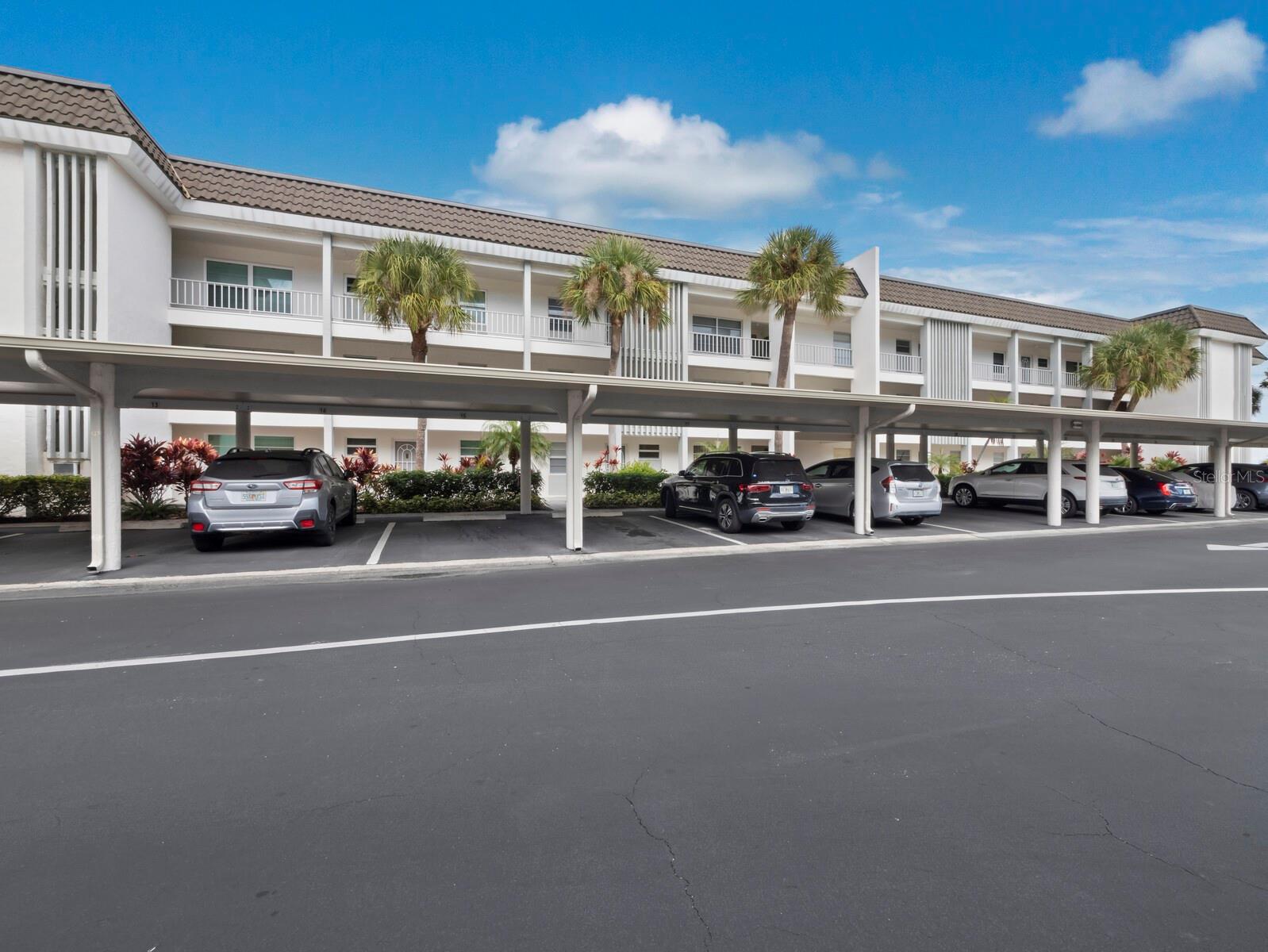 Image 14 of 53 For 4440 Exeter Drive 204