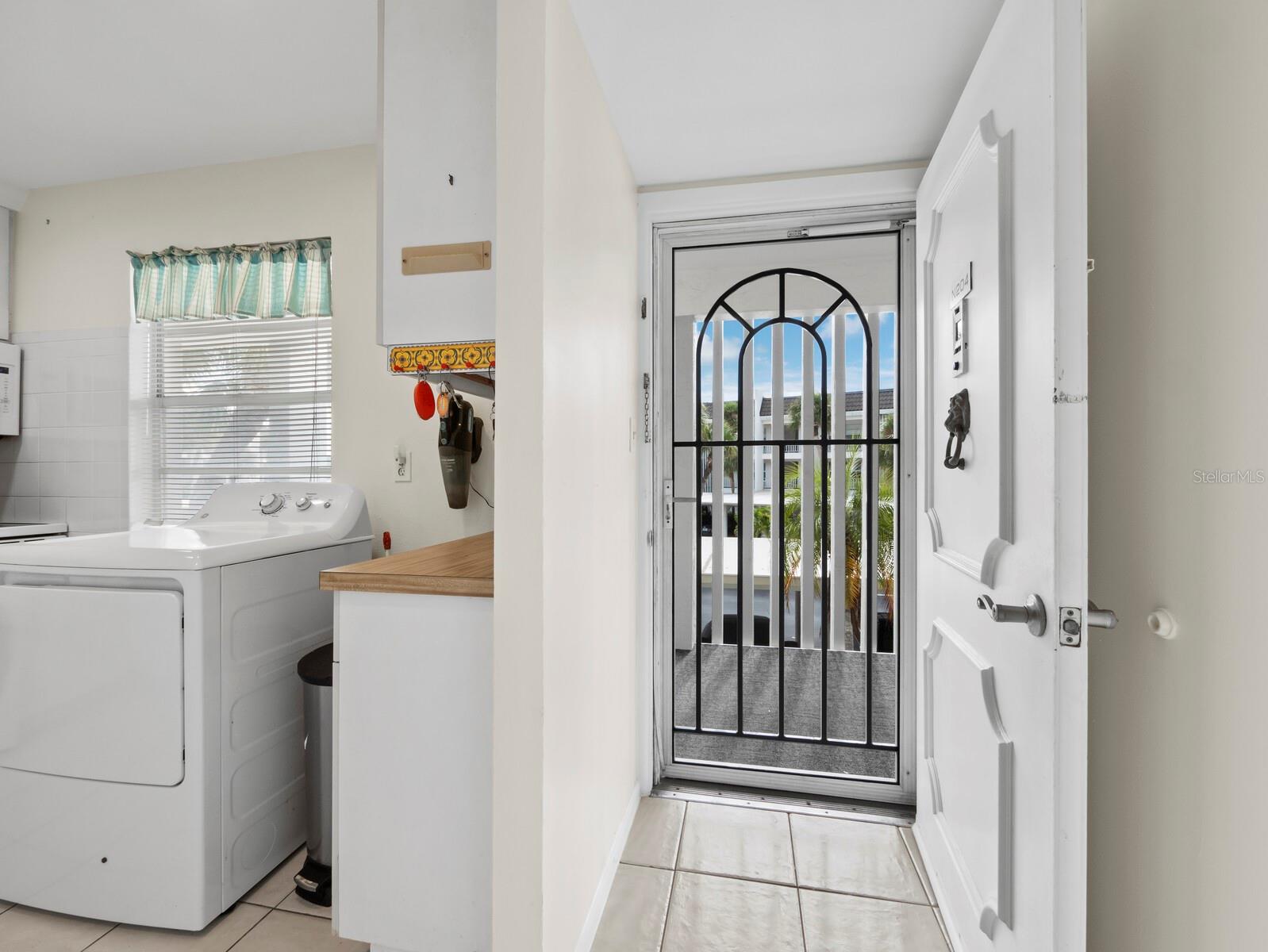 Image 16 of 53 For 4440 Exeter Drive 204