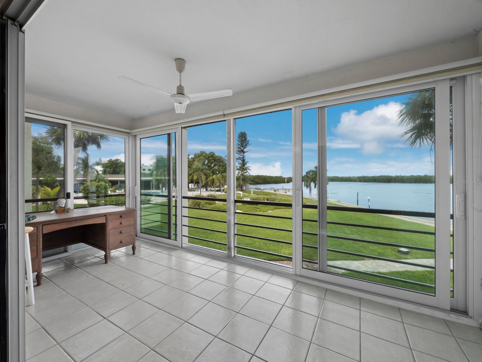 Image 22 of 53 For 4440 Exeter Drive 204