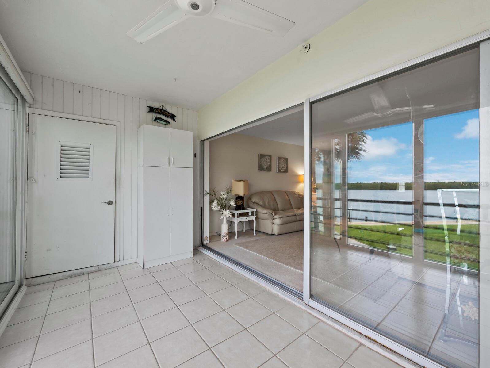 Image 24 of 53 For 4440 Exeter Drive 204