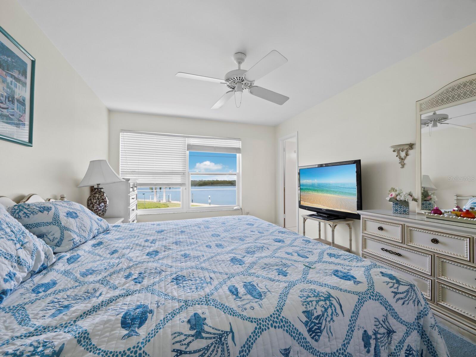 Image 31 of 53 For 4440 Exeter Drive 204