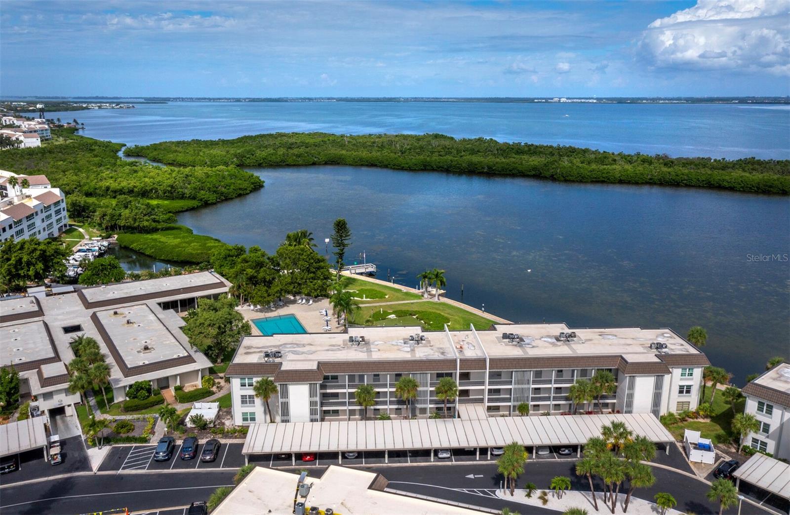 Image 6 of 53 For 4440 Exeter Drive 204