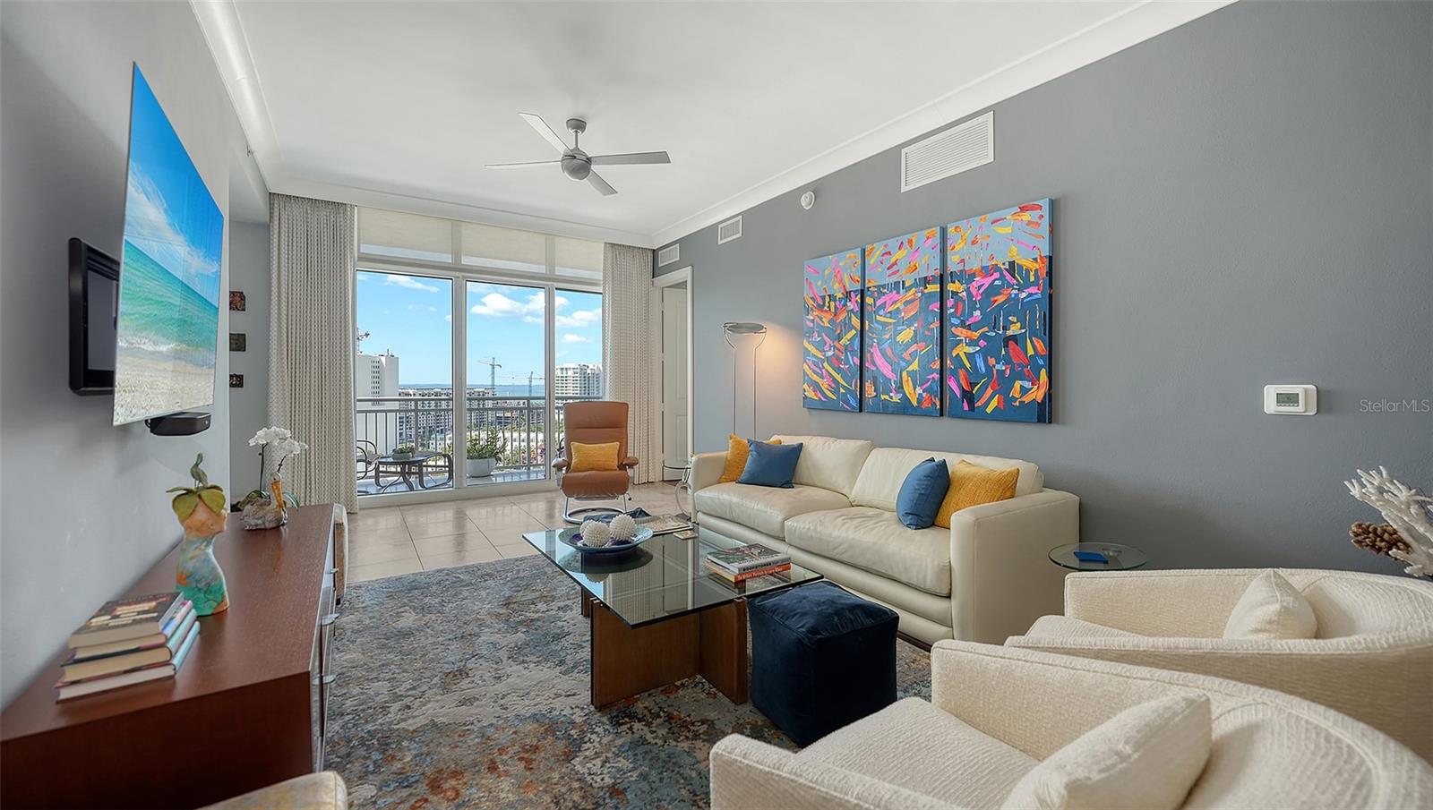 Image 3 of 48 For 1350 Main Street Ph1600