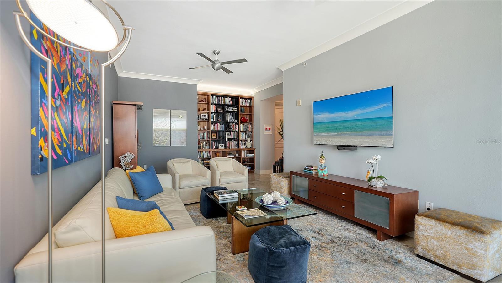 Image 4 of 48 For 1350 Main Street Ph1600