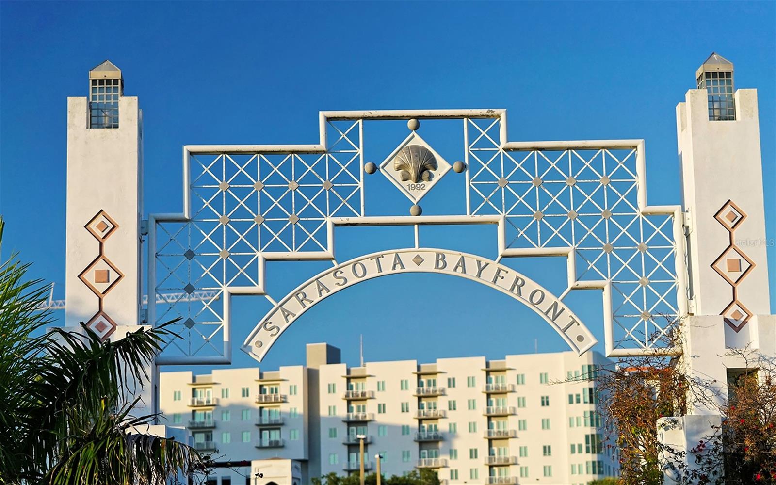 Image 40 of 48 For 1350 Main Street Ph1600