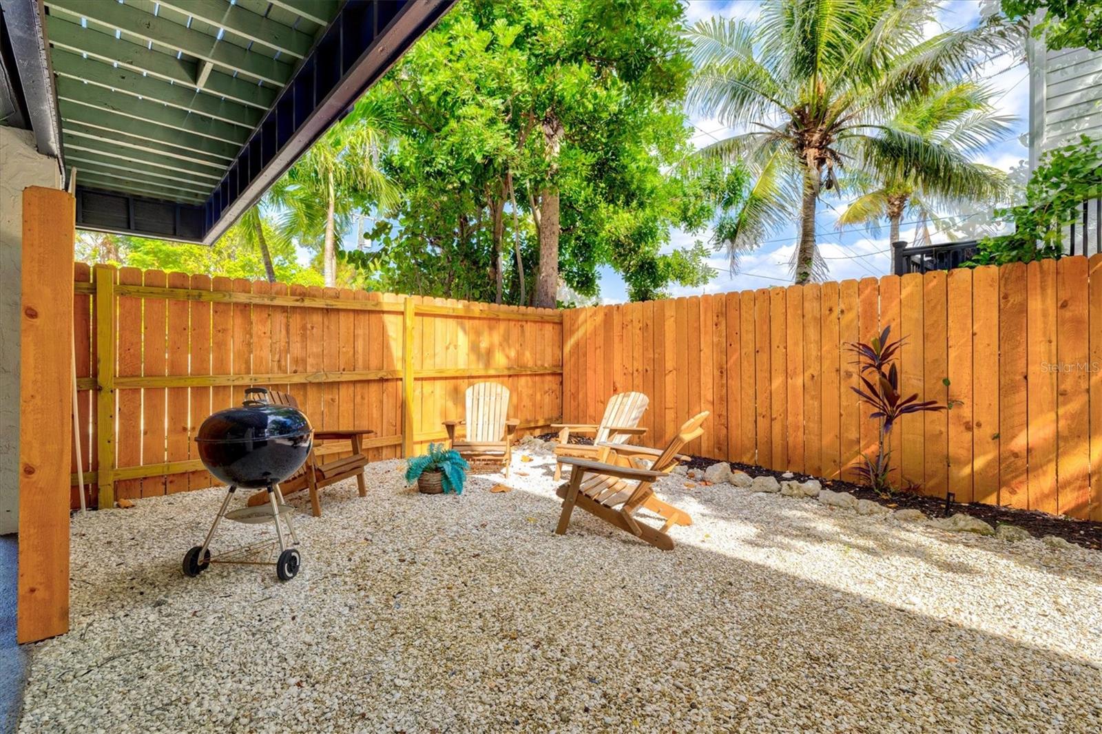 Image 62 of 92 For 8106 Gulf Drive A&b