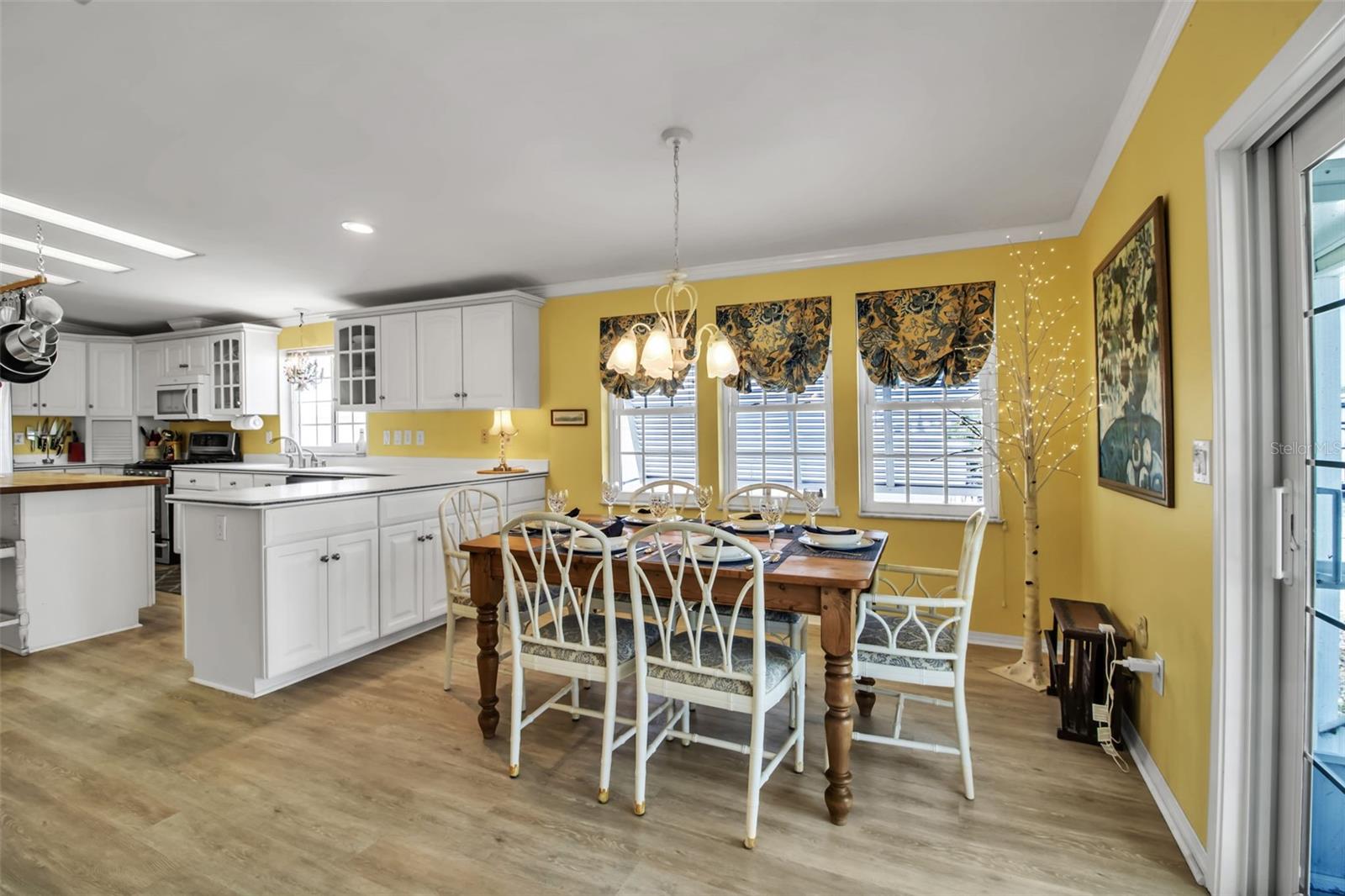 Image 25 of 93 For 10315 Cortez Road W 20j