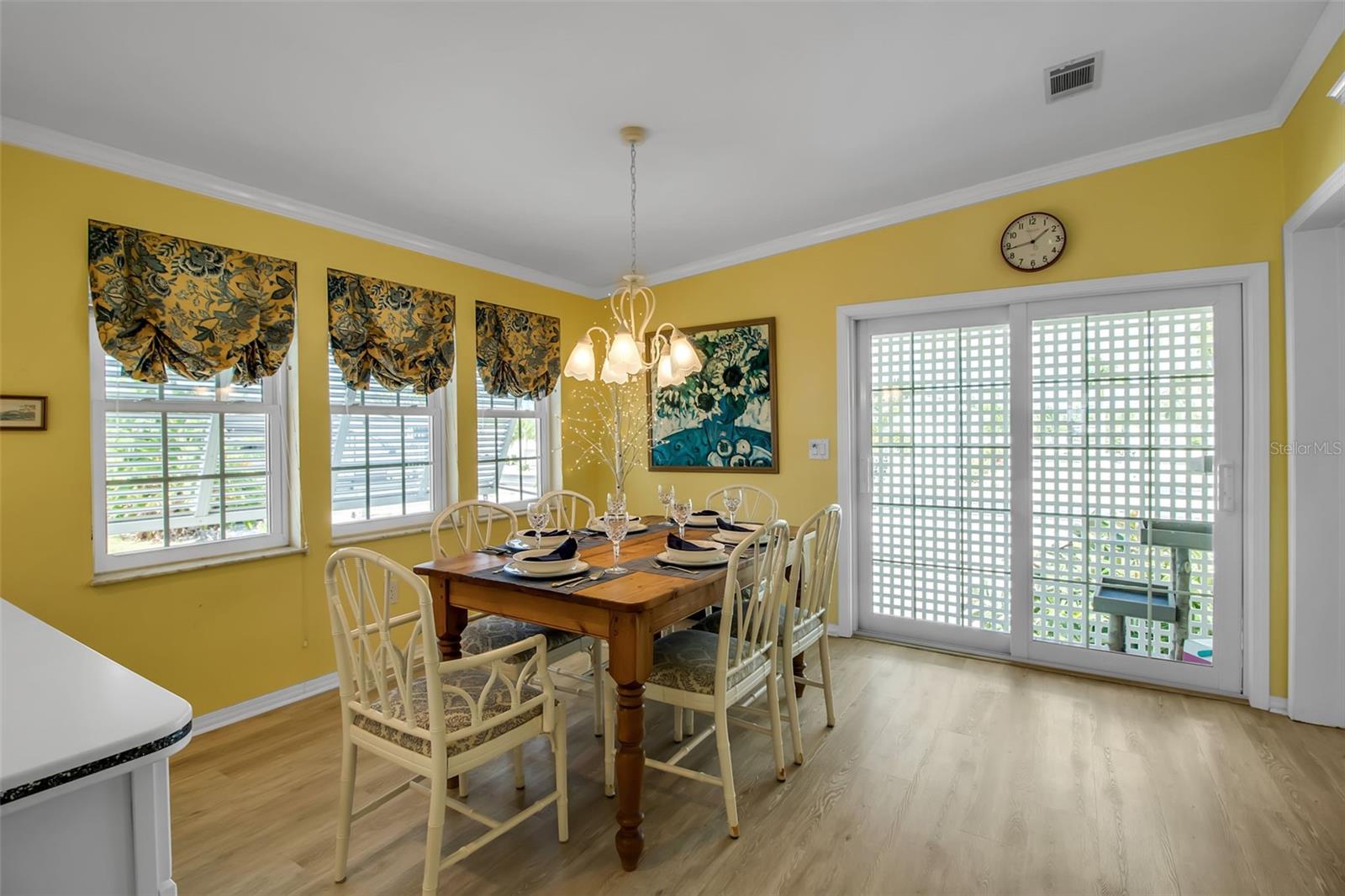 Image 27 of 93 For 10315 Cortez Road W 20j