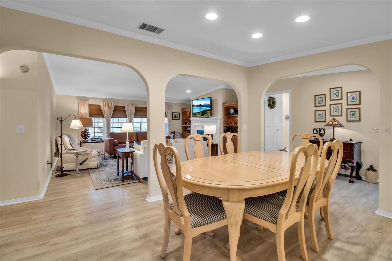 Image 30 of 93 For 10315 Cortez Road W 20j