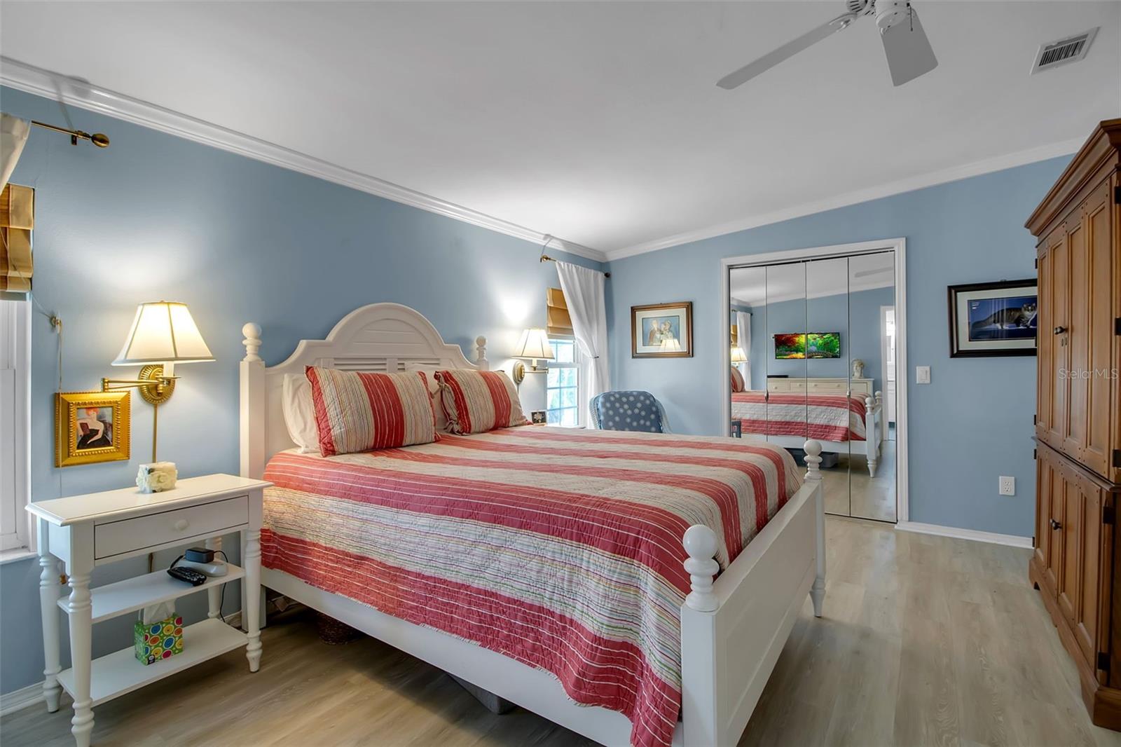 Image 38 of 93 For 10315 Cortez Road W 20j