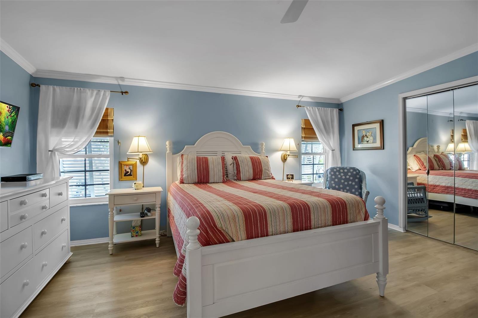 Image 40 of 93 For 10315 Cortez Road W 20j