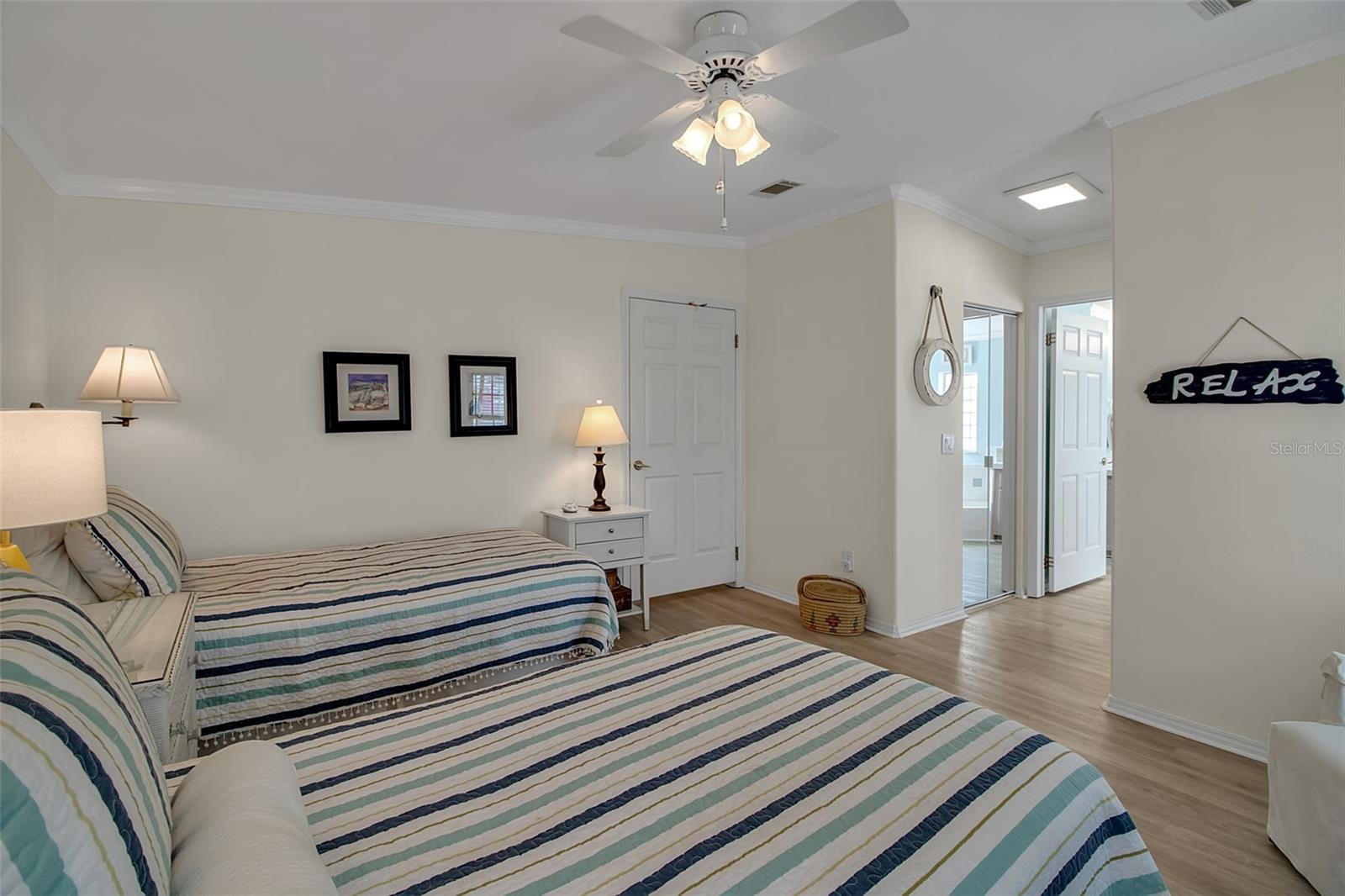 Image 46 of 93 For 10315 Cortez Road W 20j