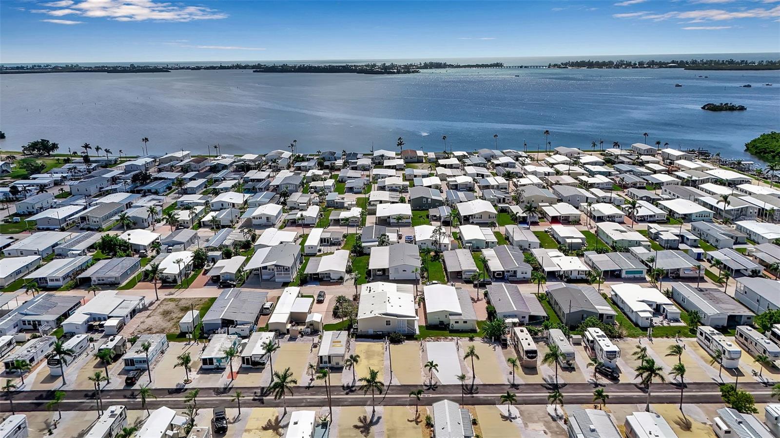 Image 59 of 93 For 10315 Cortez Road W 20j