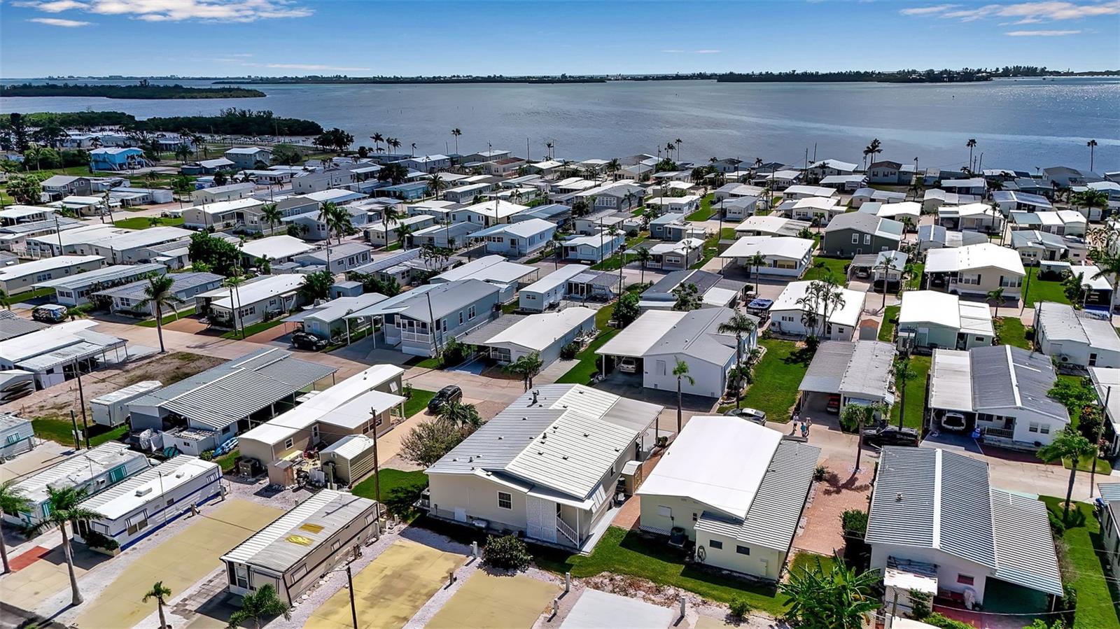 Image 60 of 93 For 10315 Cortez Road W 20j