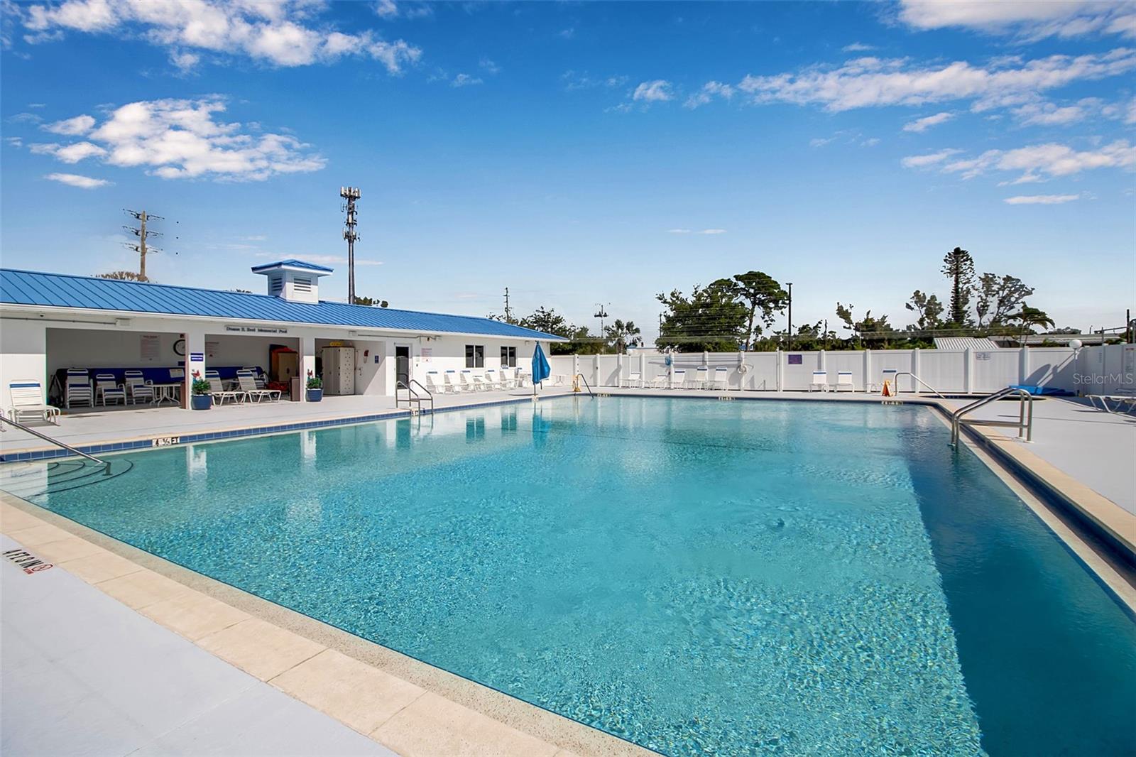 Image 62 of 93 For 10315 Cortez Road W 20j