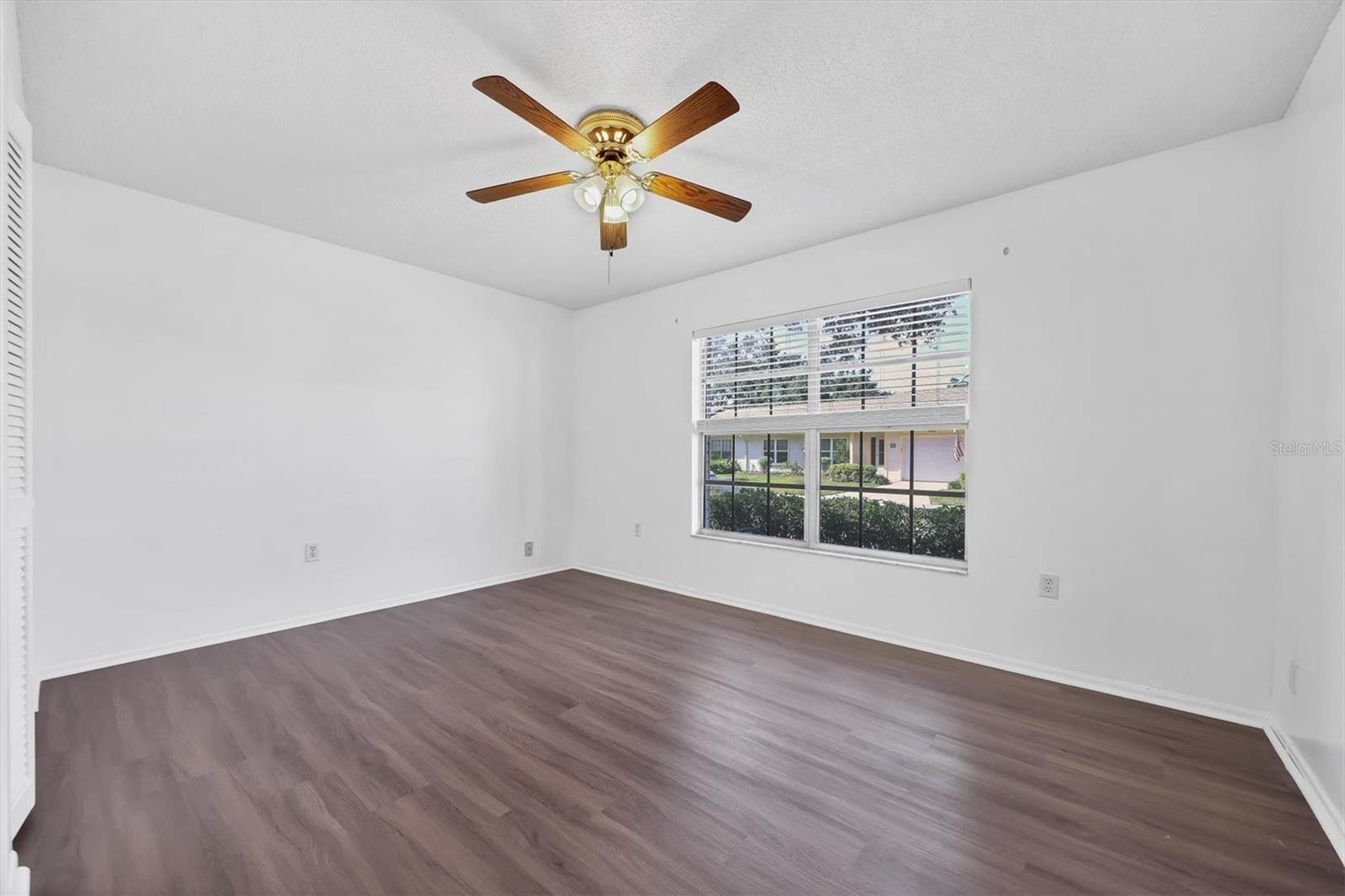 Image 26 of 44 For 4247 Oakhurst Circle E 3033