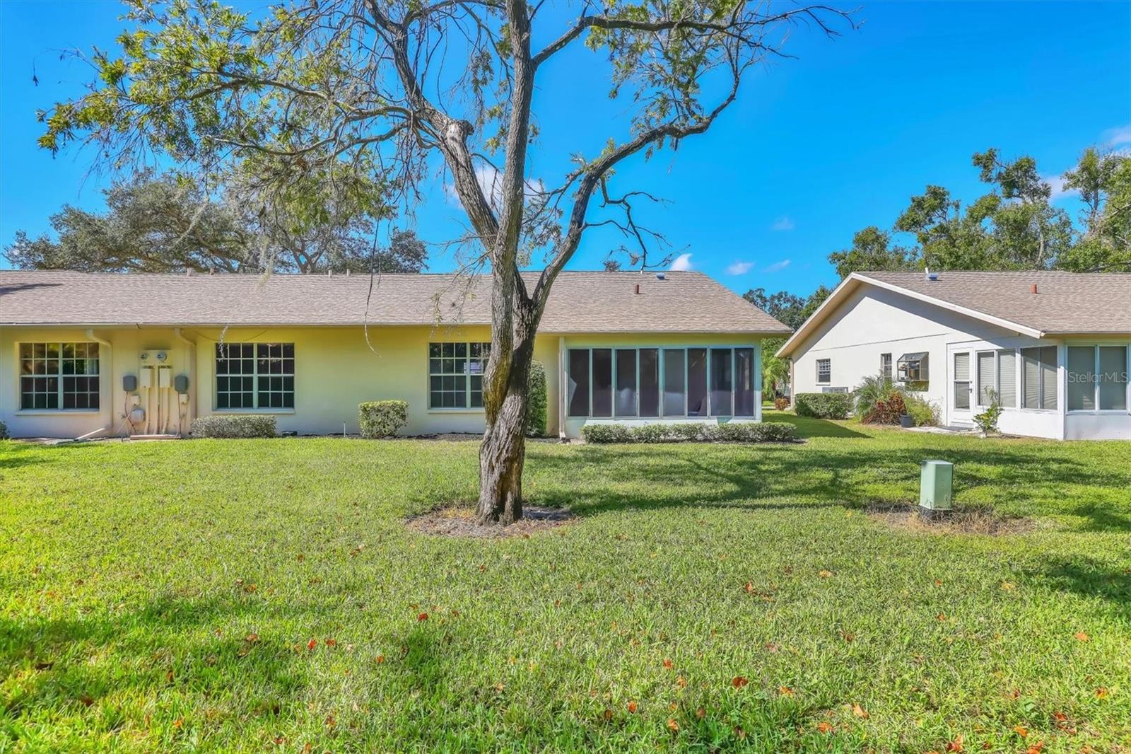 Image 30 of 44 For 4247 Oakhurst Circle E 3033