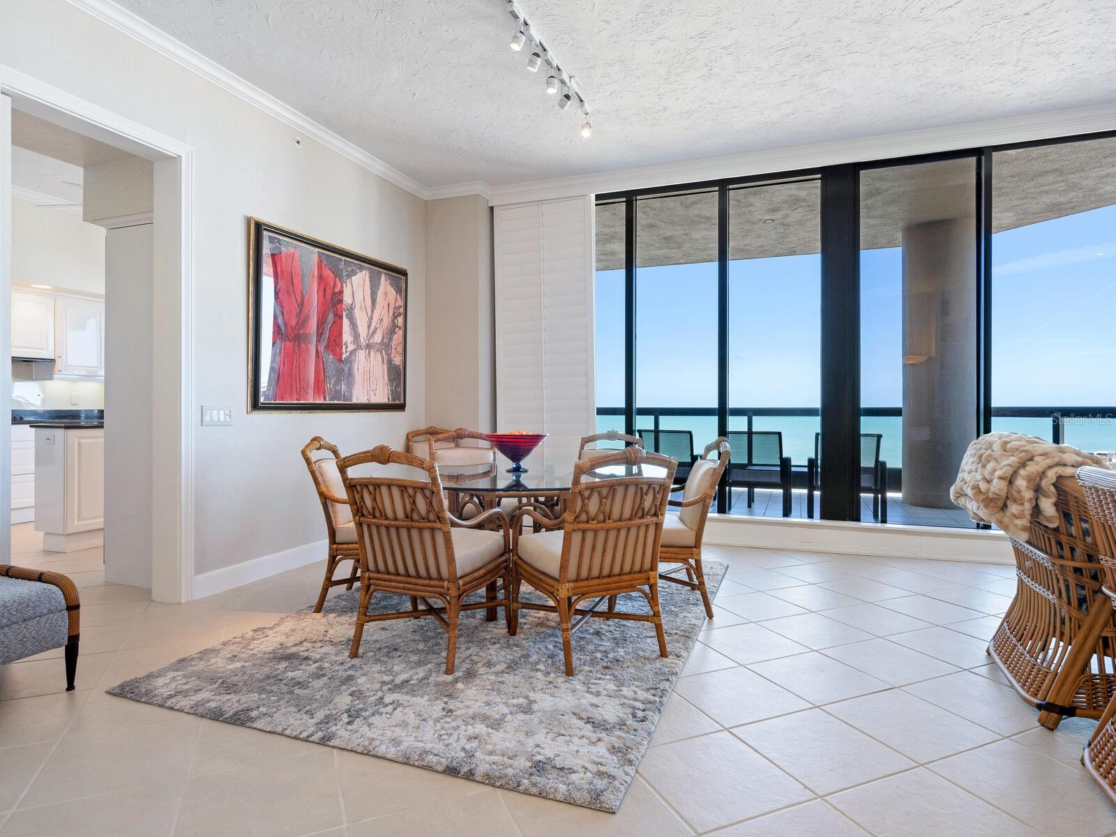 Image 11 of 50 For 1281 Gulf Of Mexico Drive 704