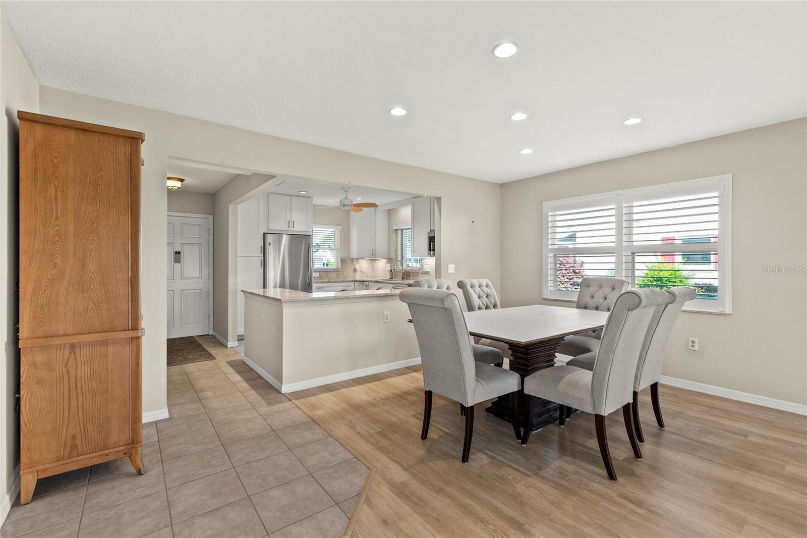 Image 12 of 39 For 4721 Mount Vernon Drive