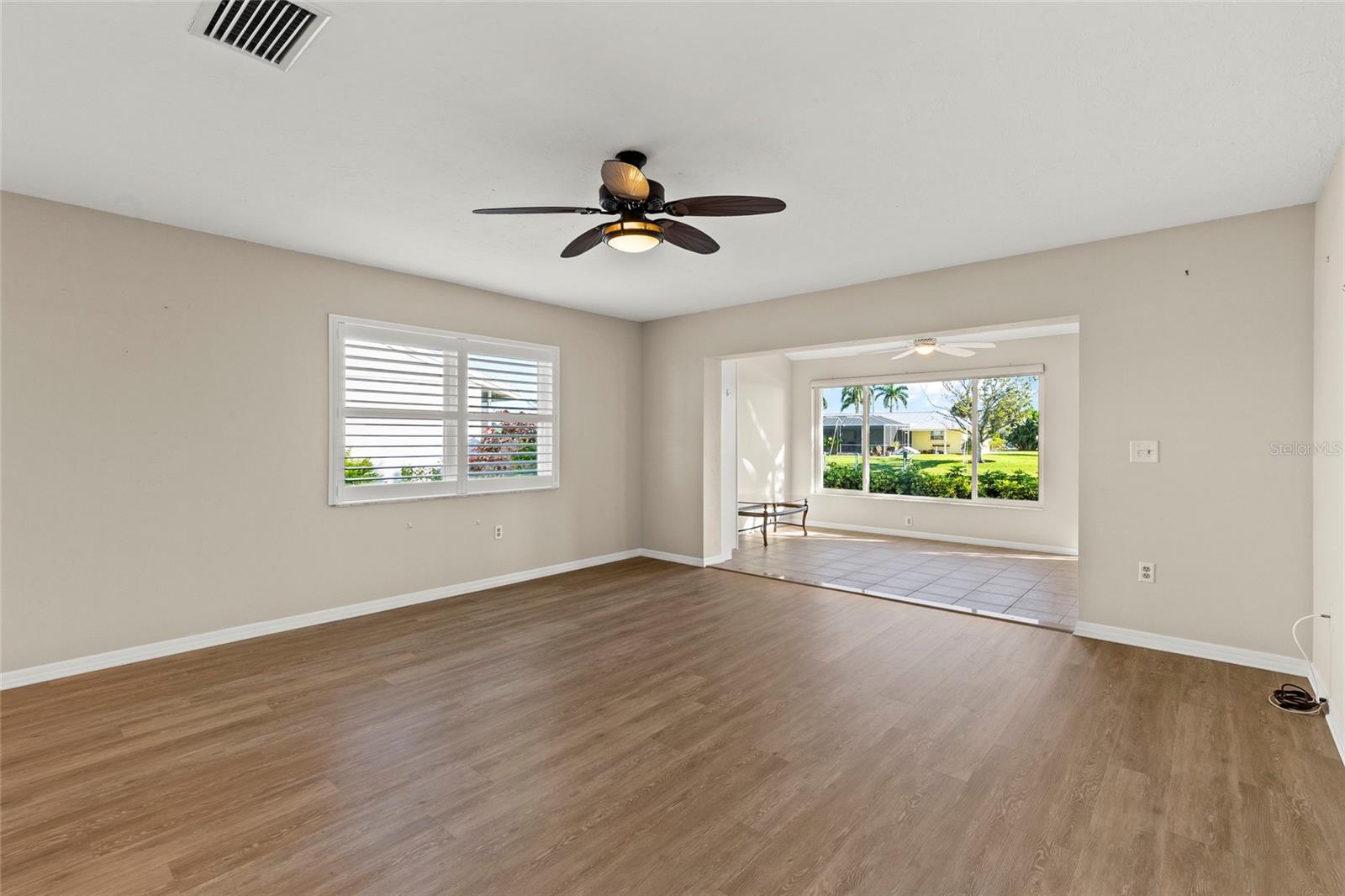 Image 13 of 39 For 4721 Mount Vernon Drive