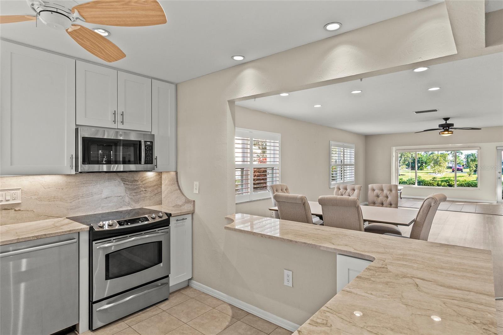 Image 7 of 39 For 4721 Mount Vernon Drive