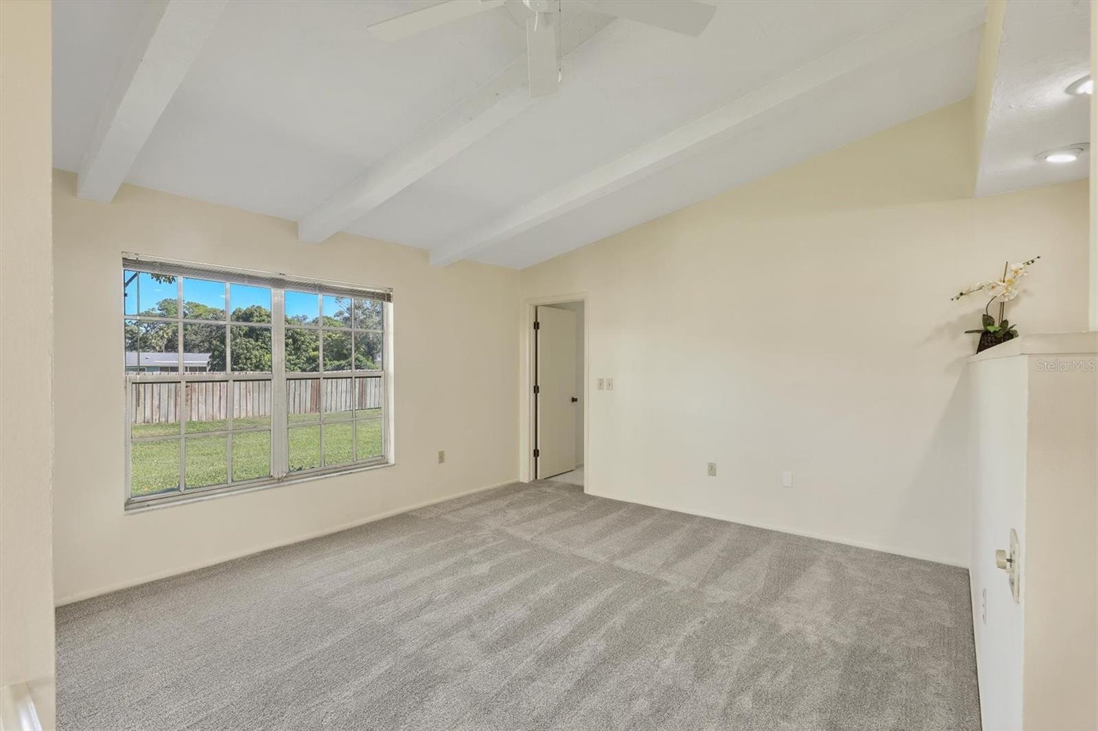 Image 14 of 27 For 4223 Oakhurst Circle E 3025