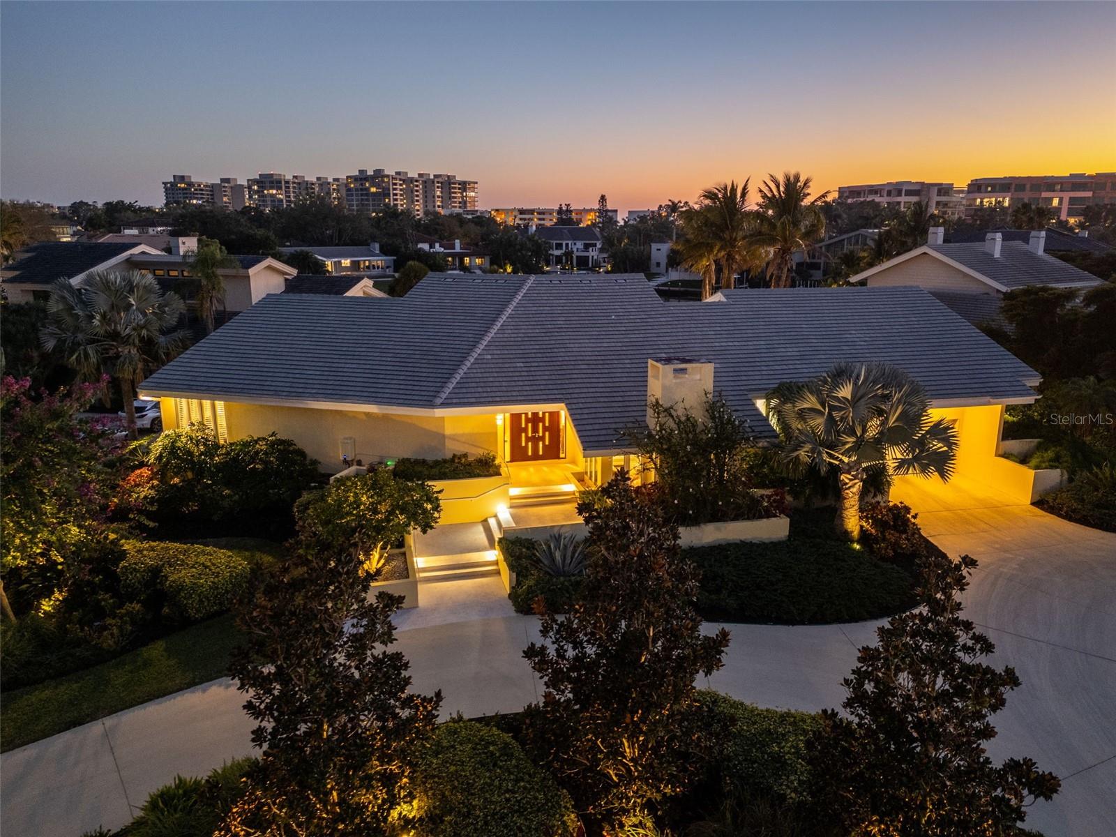 Image 13 of 93 For 1571 Harbor Cay Lane