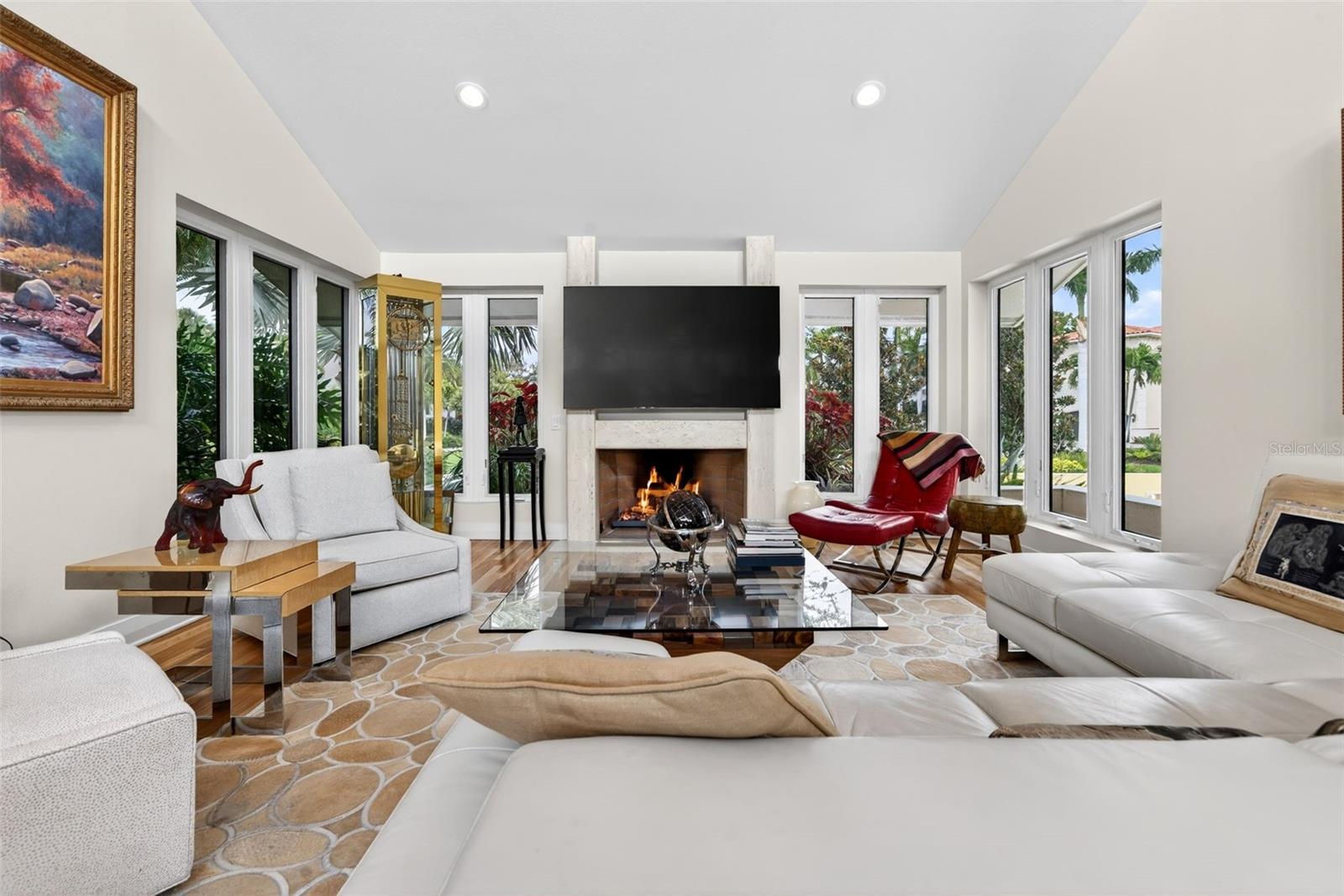 Image 34 of 93 For 1571 Harbor Cay Lane