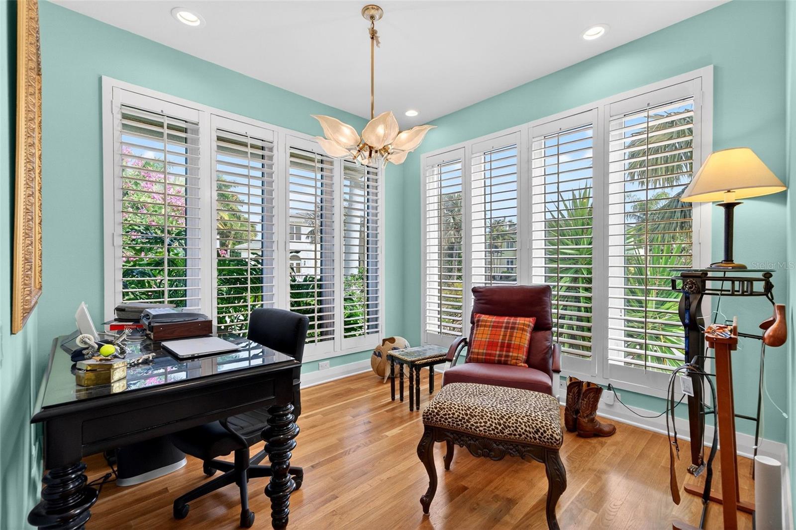 Image 38 of 93 For 1571 Harbor Cay Lane