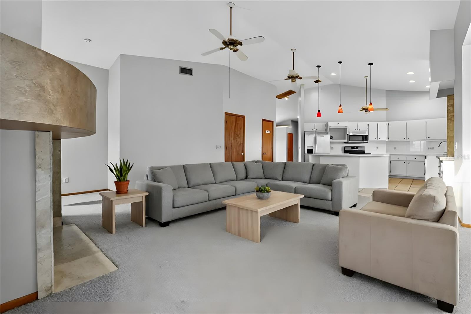 Image 23 of 48 For 2105 2nd Terrace