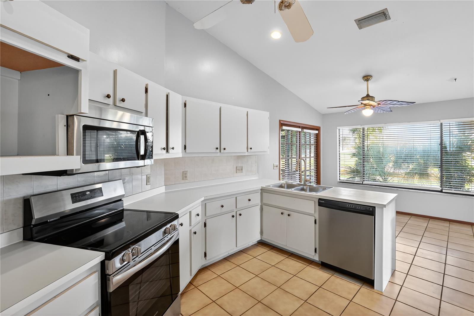 Image 25 of 48 For 2105 2nd Terrace