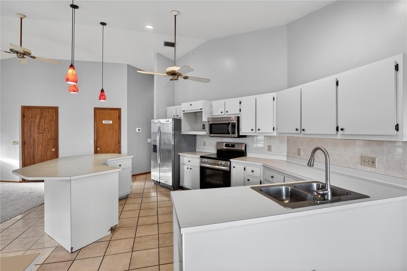 Image 26 of 48 For 2105 2nd Terrace