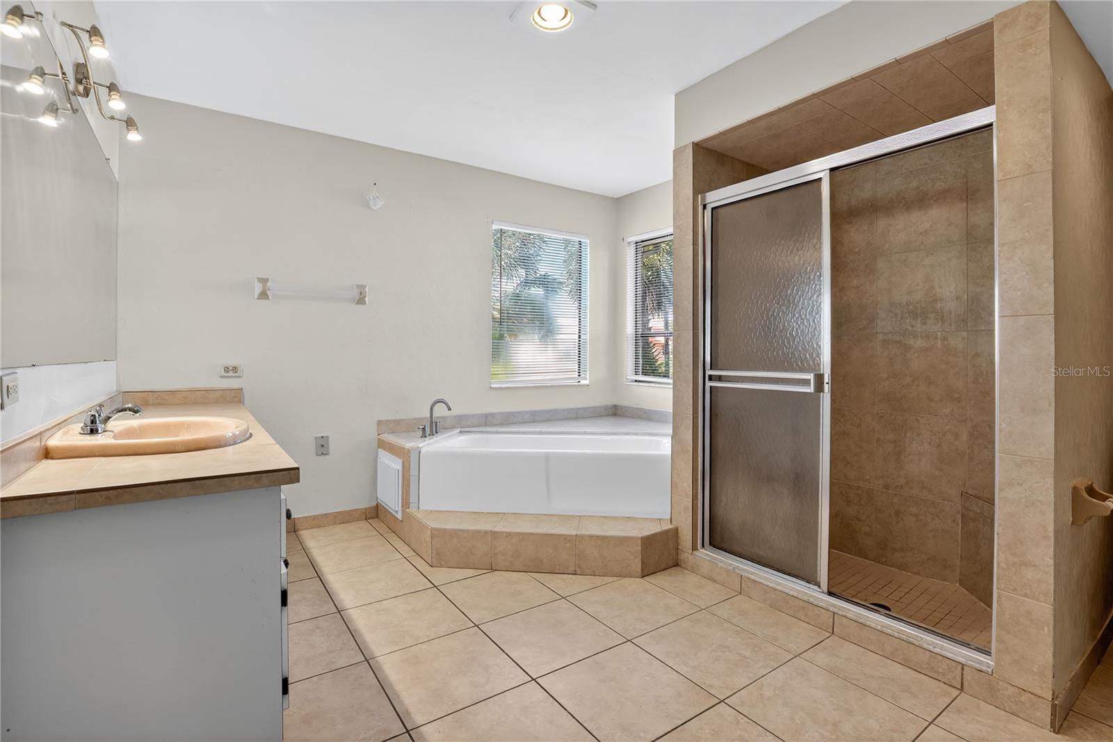 Image 38 of 48 For 2105 2nd Terrace