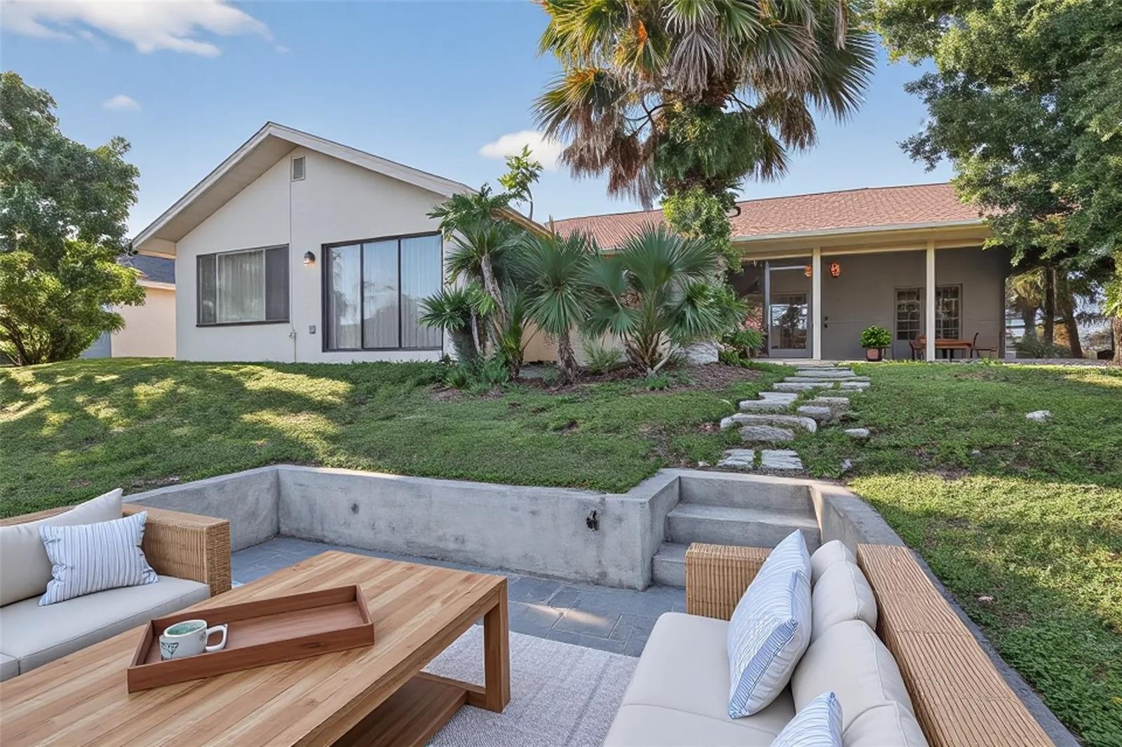 Image 5 of 48 For 2105 2nd Terrace