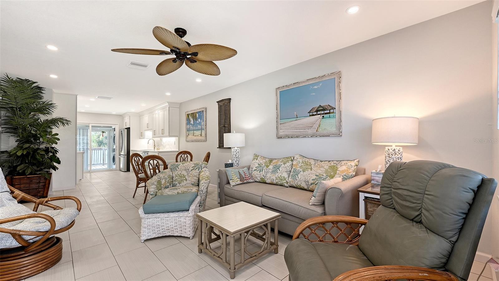 Image 3 of 39 For 100 Bayshore Road C