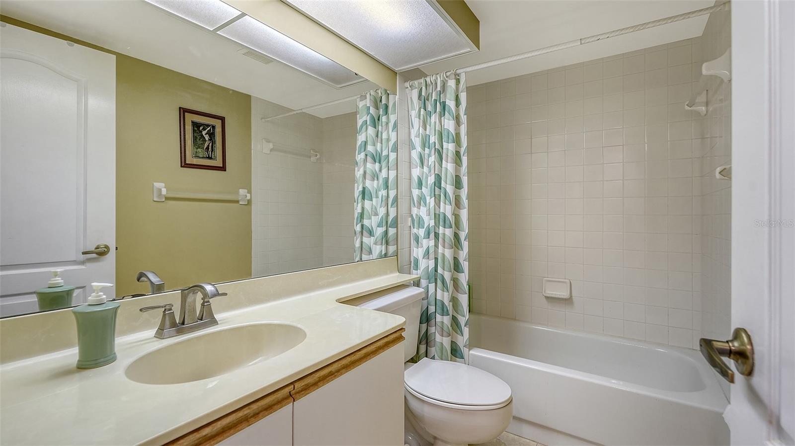 Image 25 of 61 For 6611 Stone River Road 103