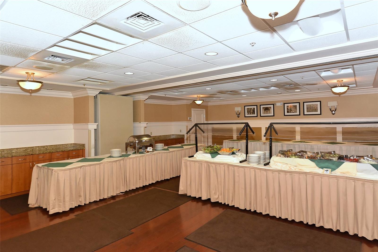 Image 39 of 61 For 6611 Stone River Road 103