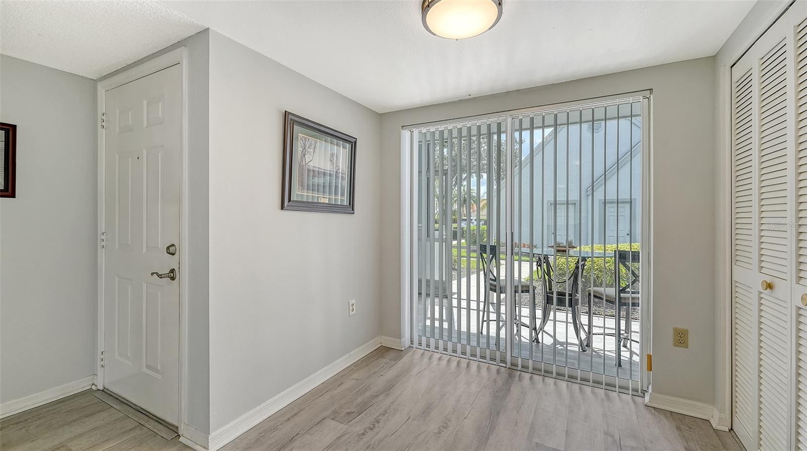 Image 6 of 61 For 6611 Stone River Road 103