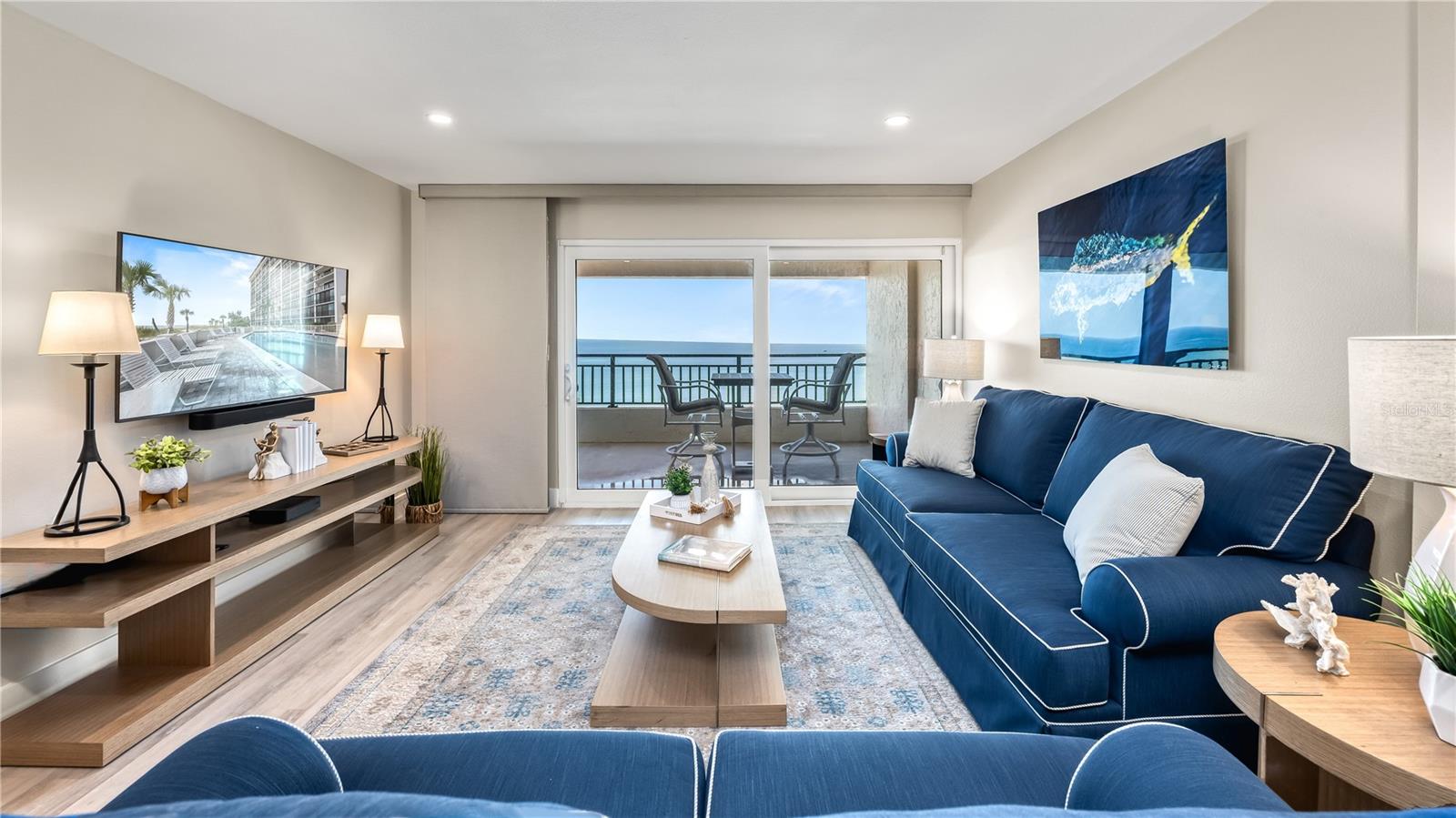 Image 17 of 58 For 20 Whispering Sands Drive 1205