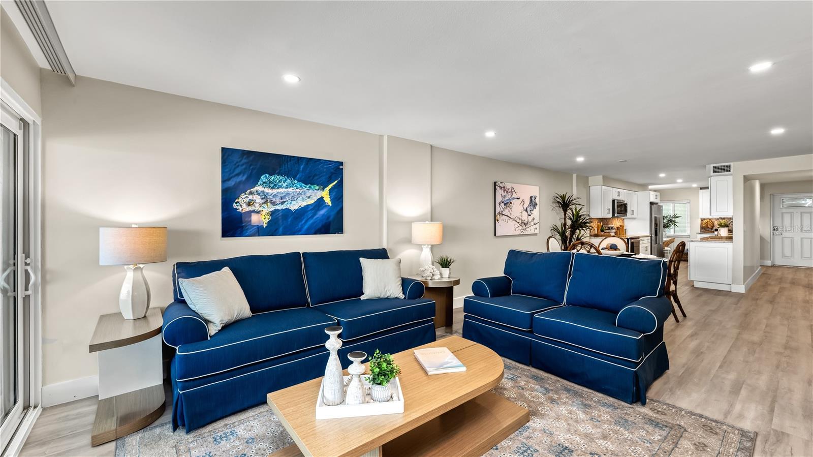 Image 20 of 58 For 20 Whispering Sands Drive 1205