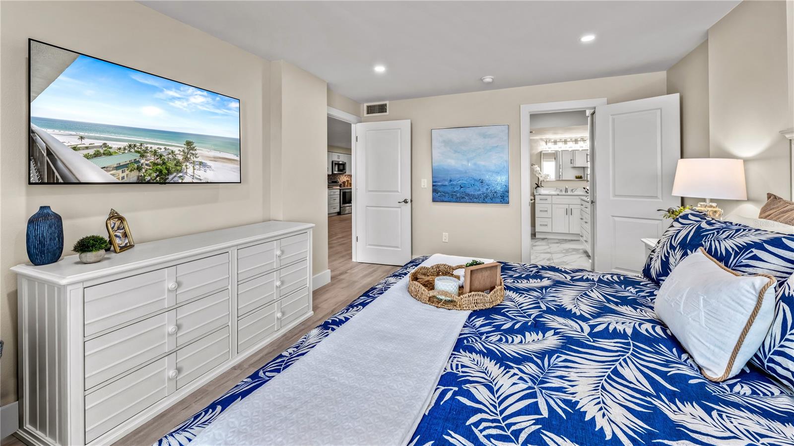 Image 29 of 58 For 20 Whispering Sands Drive 1205