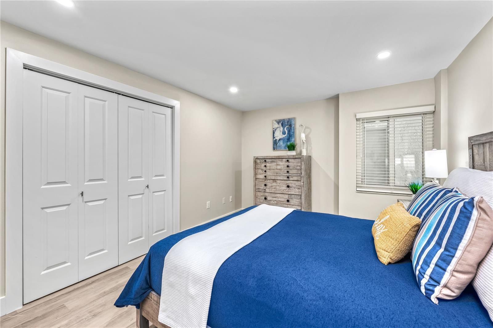 Image 41 of 58 For 20 Whispering Sands Drive 1205