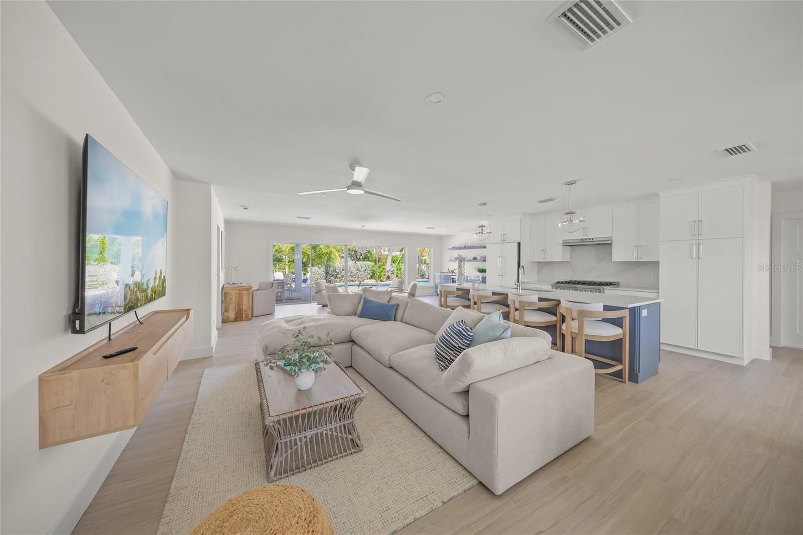Image 11 of 40 For 518 74th Street