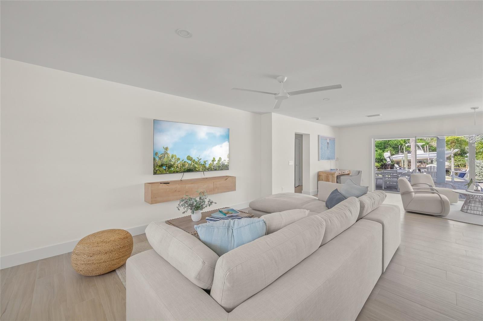 Image 12 of 40 For 518 74th Street